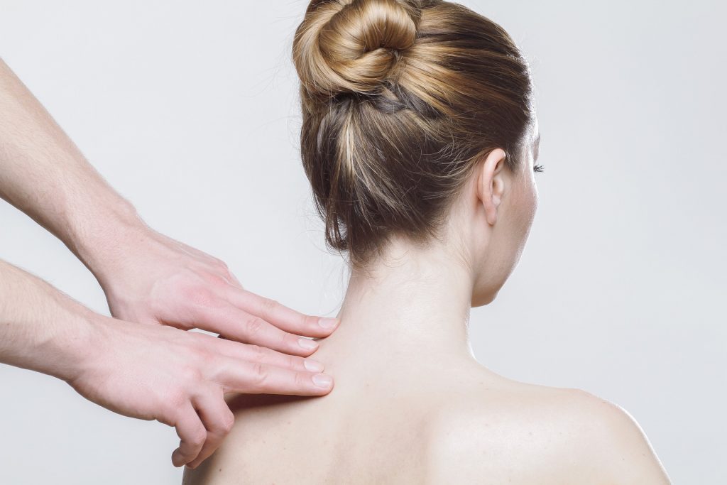 massage-neck-osteopath