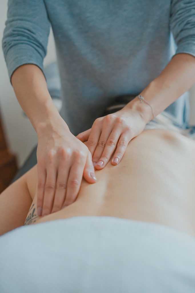 women-massage-womens-health-west-berkshire-injury-clinic